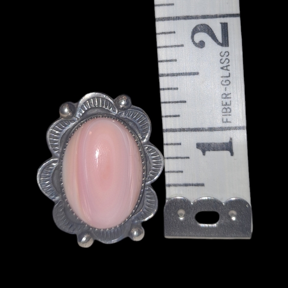 NAVAJO PINK CONCH Handmade Sterling Silver Adjustable - Picture 4 of 6